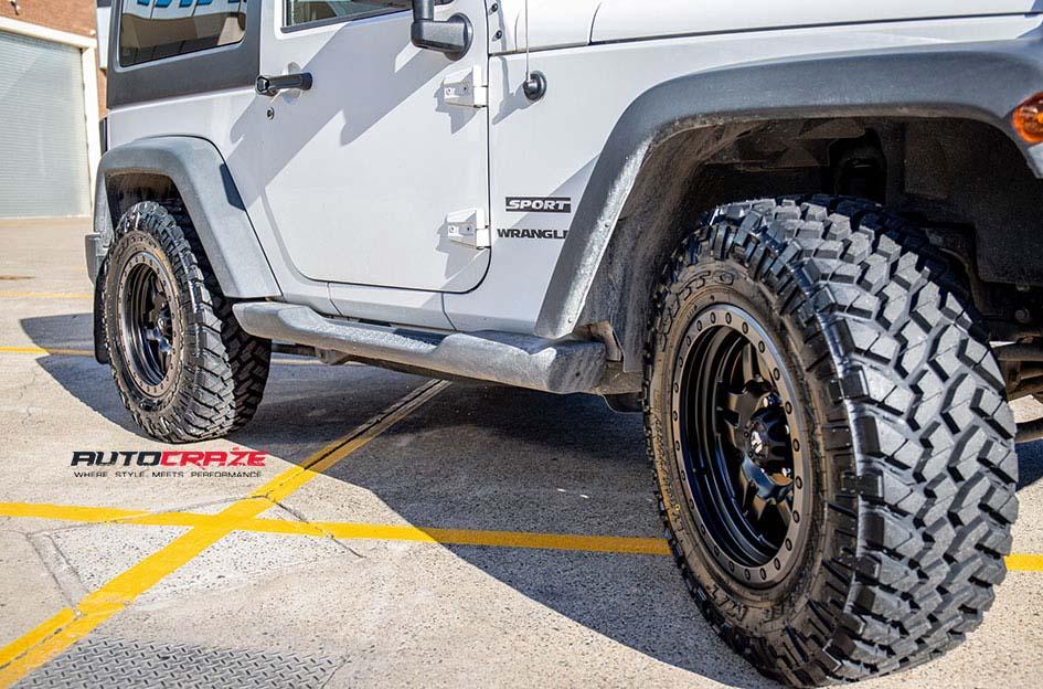 JEEP WRANGLER ANZA MATTE BLACK WITH ANTHRACITE RING